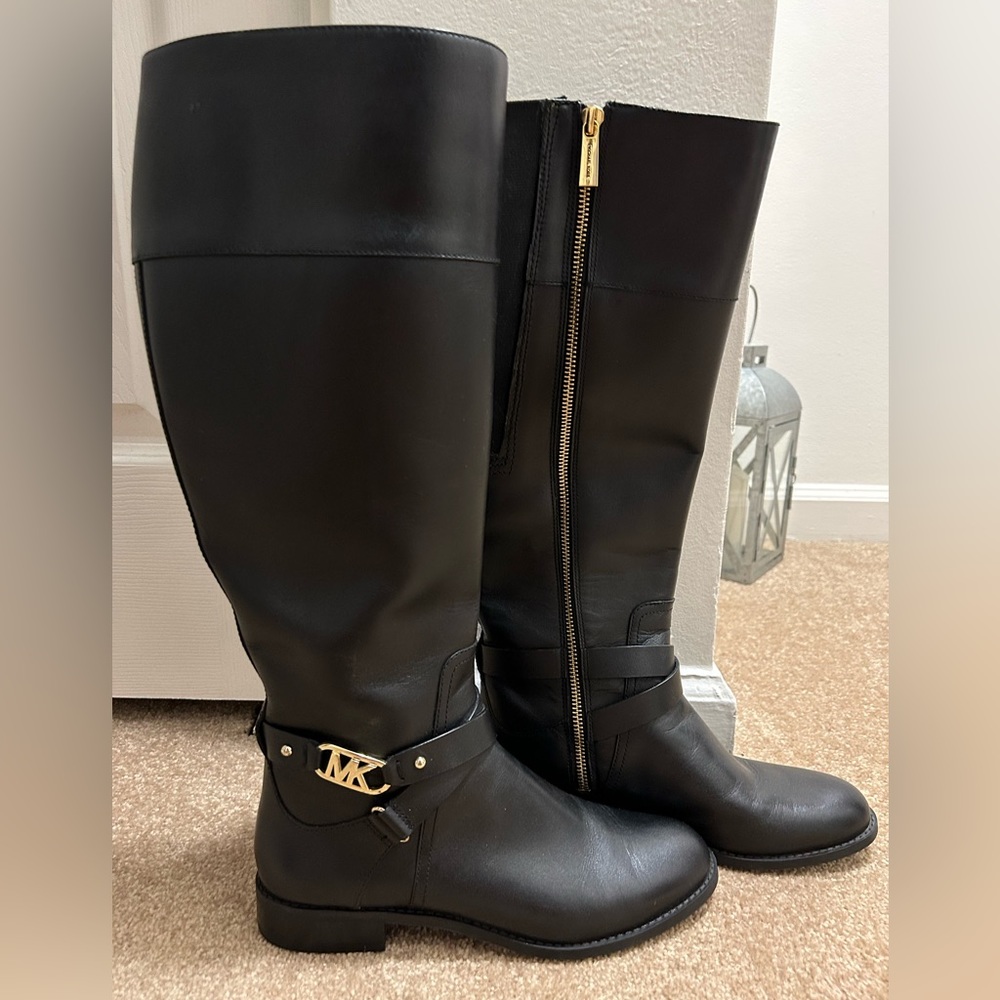 Michael Kors never worn boots